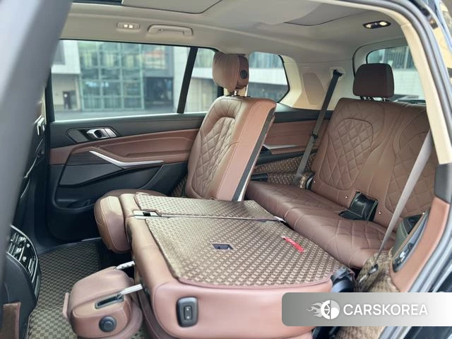 BMW X7 2023 Черный из Китая, фото 3