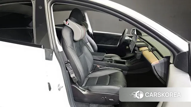 Tesla Model Y 2021 Белый из Кореи, фото 3