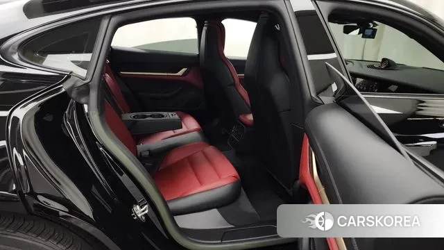 Porsche Taycan 2022 Черный из Кореи, фото 3