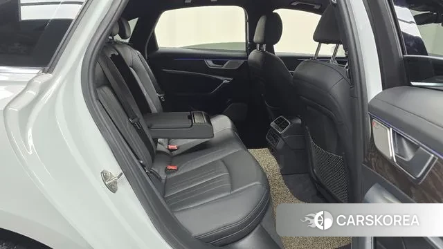 Audi A6 (C8) id 3484542 из Кореи 3