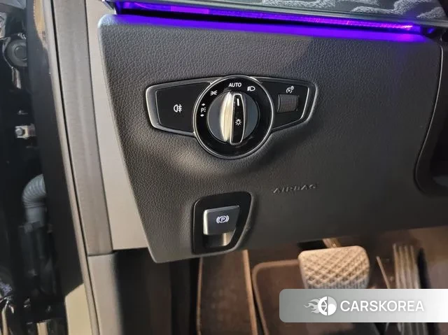 Mercedes-Benz E-Class W213 2023 Черный из Кореи, фото 3