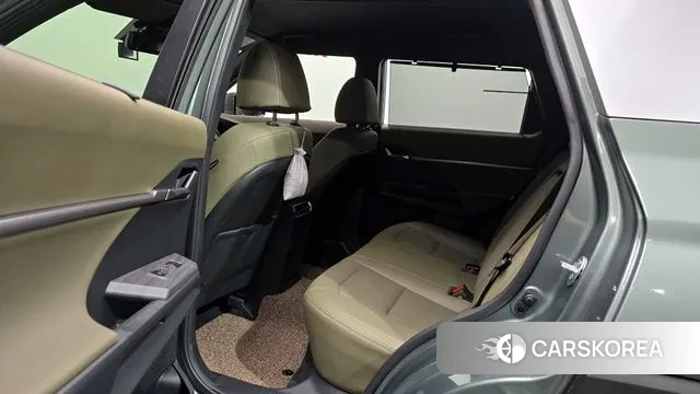 Ssangyong Torres 2023 Темно-зеленый из Кореи, фото 3