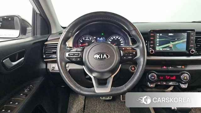 Kia Stonic 2019 Белый из Кореи, фото 3