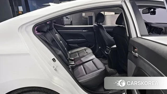 Hyundai Avante AD 2018 Белый из Кореи, фото 3