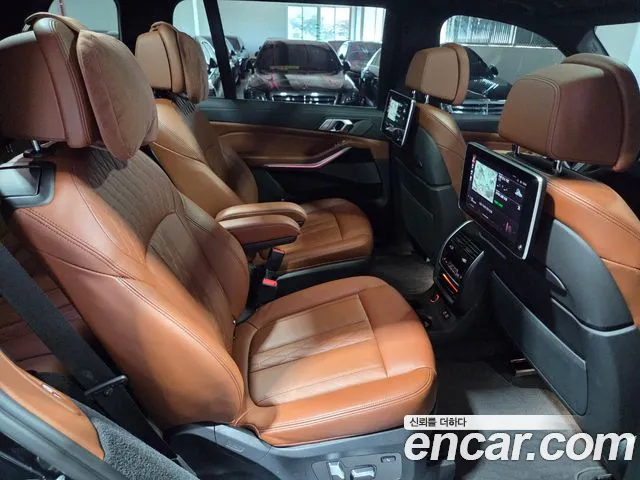 BMW X7 (G07) id 2670032 из Кореи 3