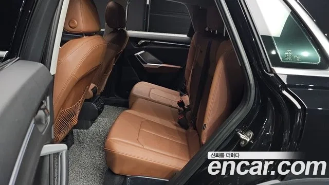 Audi Q3 (F3) 2023 Черный из Кореи, фото 3