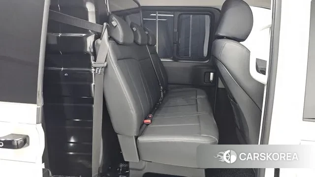 Hyundai Staria 2024 Белый из Кореи, фото 3