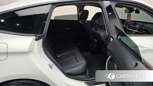 BMW 3 Series GT (F34) 2018 Белый из Кореи, фото 3