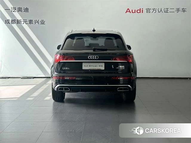 Audi Q5L 2023 Черный из Китая, фото 3