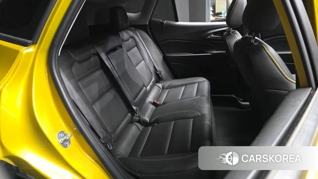Chevrolet (GM Daewoo) Trax Crossover 2023 Желтый из Кореи, фото 3