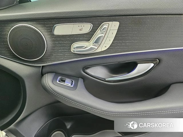 Mercedes-Benz C-Class W205 2021 Белый из Кореи, фото 3