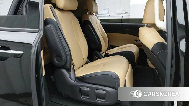 Kia Carnival 4th generation 2021 Черный из Кореи, фото 3