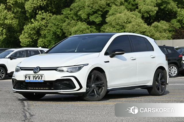 Volkswagen Golf 2022 Белый из Китая, фото 3