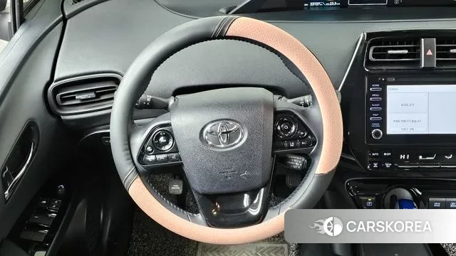 Toyota Prius 4th Generation 2020 Белый из Кореи, фото 3