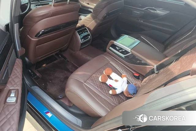 BMW 7 series 2022 Черный из Китая, фото 3
