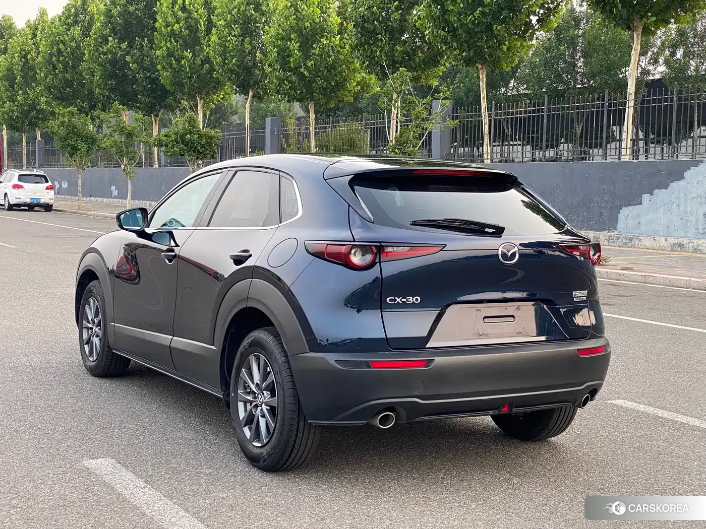 Mazda CX-30 2024 Синий из Китая, фото 3