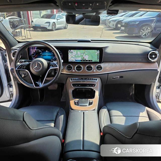 Mercedes-Benz E-Class W213 2022 Серебряный из Кореи, фото 3