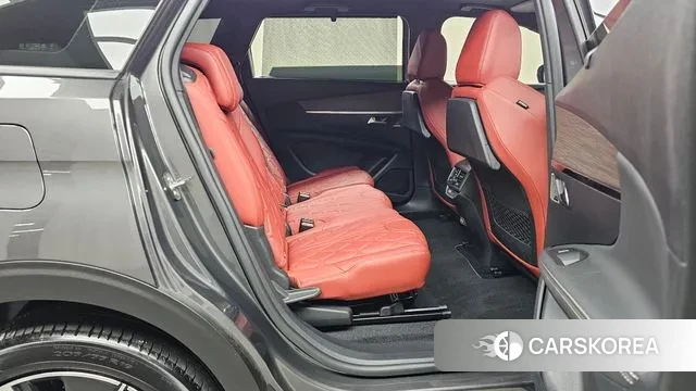 Peugeot 5008 second generation 2024 Серый из Кореи, фото 3