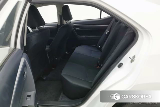 Toyota Corolla 2019 Белый из Китая, фото 3