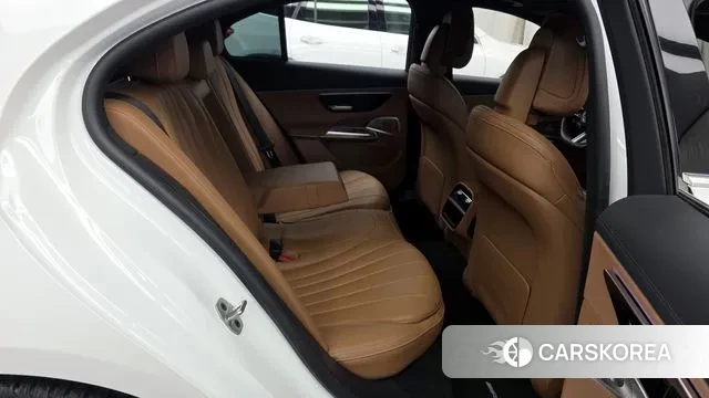 Mercedes-Benz E-Class W214 2024 Белый из Кореи, фото 3