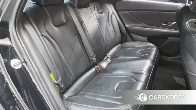 Hyundai Avante Hybrid (CN7) 2022 Черный из Кореи, фото 3