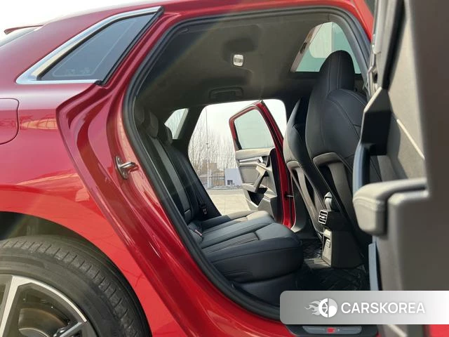 Audi A3 2023 Красный из Китая, фото 3