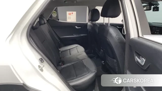 Kia Stonic 2020 Белый из Кореи, фото 3