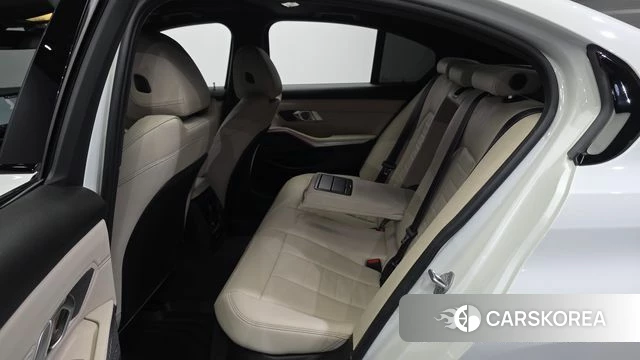 BMW 3 Series (G20) 2025 Белый из Кореи, фото 3