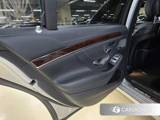 Mercedes-Benz S-Class W222 2018 Серебряный из Кореи, фото 3