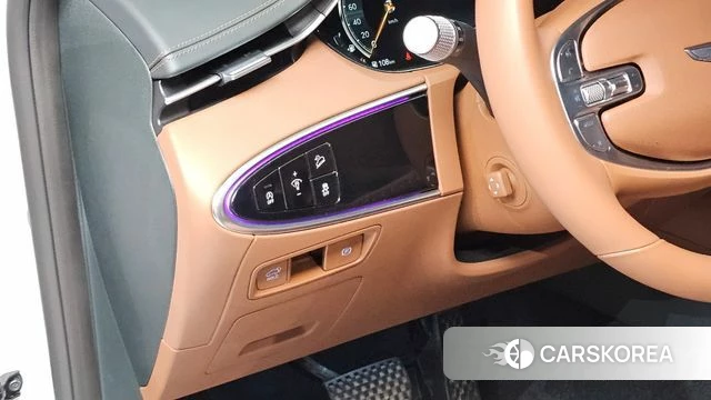 Genesis GV70 2022 Белый из Кореи, фото 3