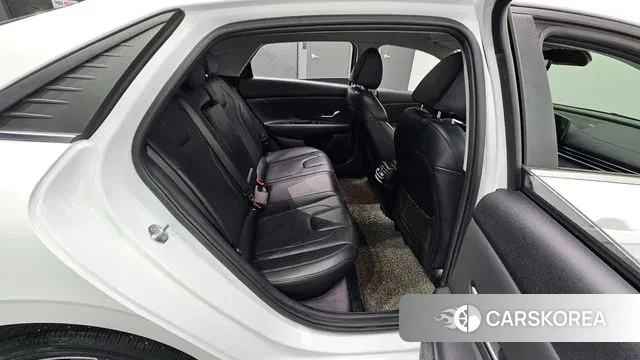 Hyundai Avante (CN7) 2022 Белый из Кореи, фото 3