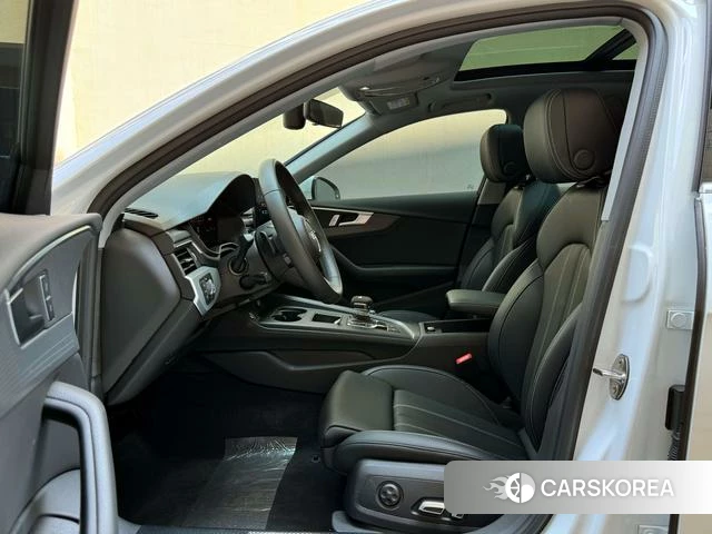 Audi A4L 2024 Белый из Китая, фото 3
