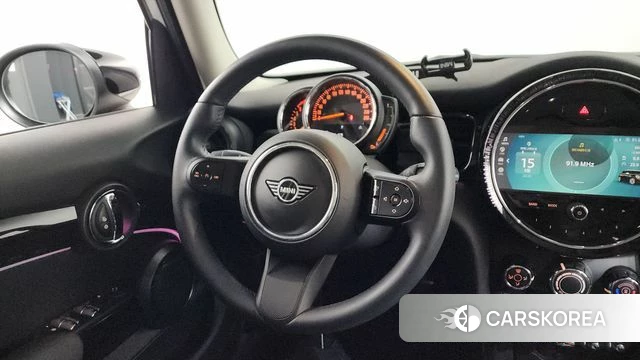 Mini Cooper 2022 Жемчужный цвет из Кореи, фото 3
