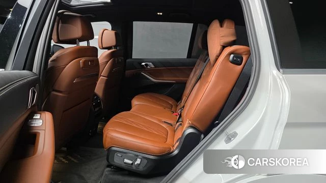 BMW X7 (G07) 2025 Белый из Кореи, фото 3
