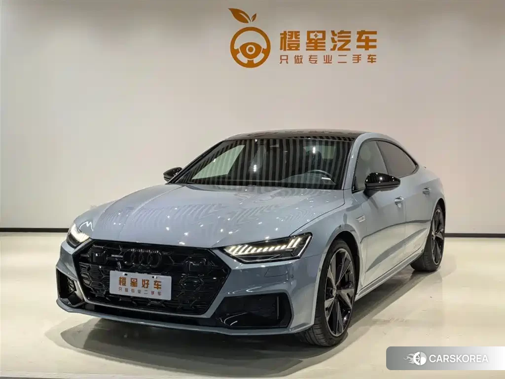 Audi A7L 2026 Silver/gray из Китая, фото 3