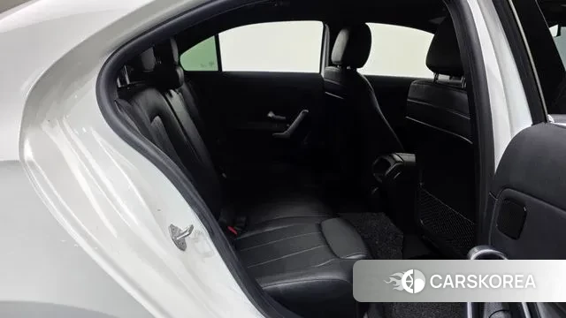 Mercedes-Benz A-Class W177 2021 Белый из Кореи, фото 3