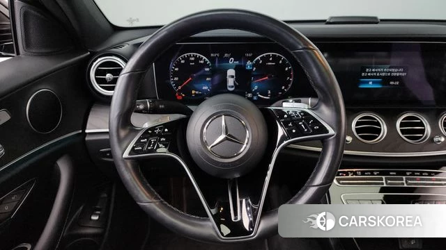 Mercedes-Benz E-Class W213 2022 Черный из Кореи, фото 3