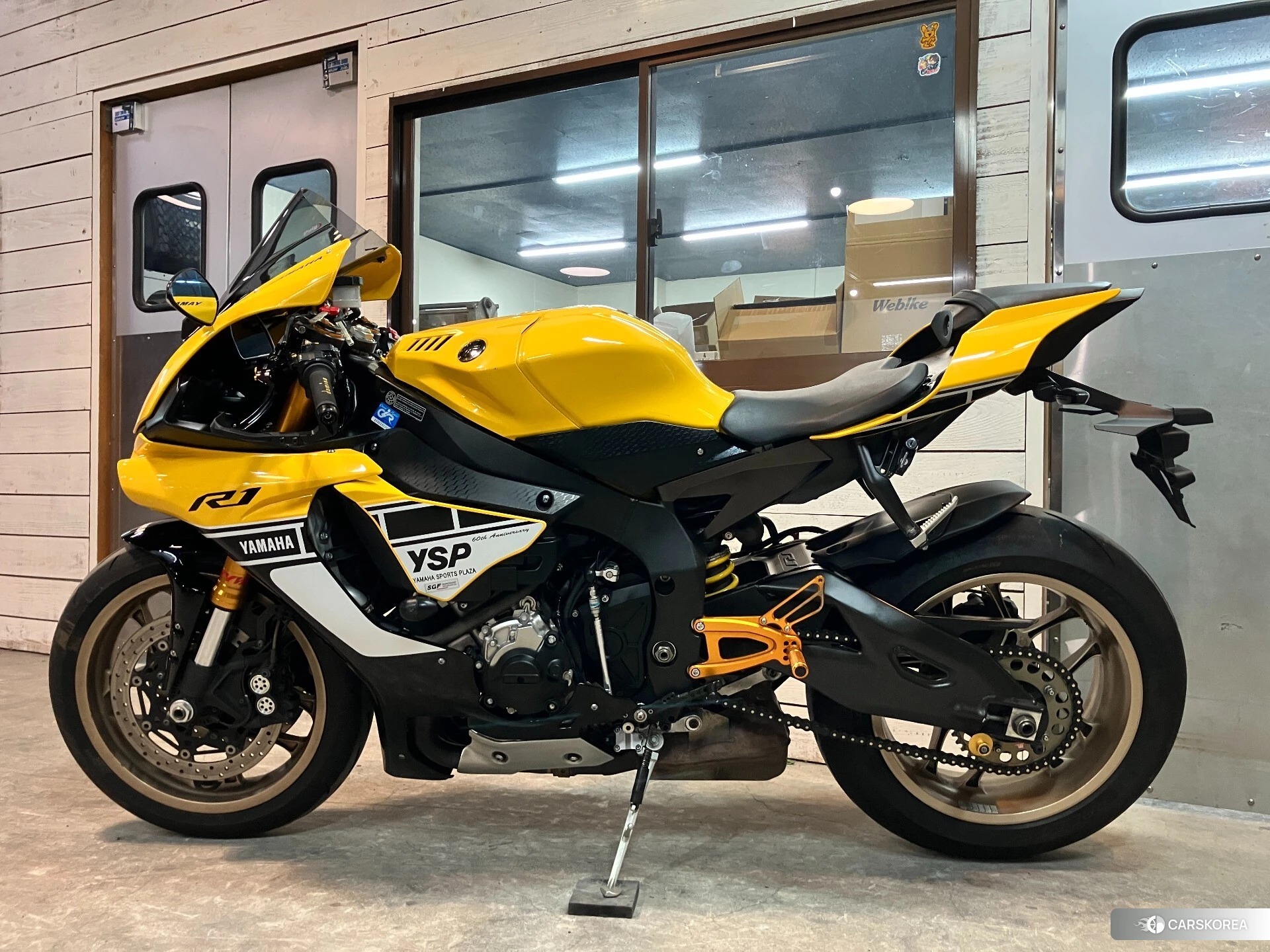Yamaha YZF-R1 2016 из Японии, фото 2