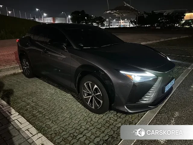 Lexus RZ450e 2023 Серый из Кореи, фото 3