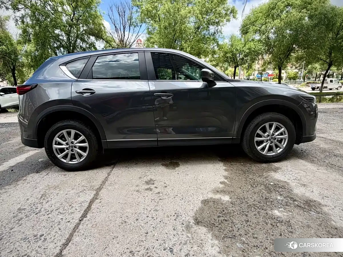 Mazda CX-5 2024 Silver/gray из Китая, фото 3