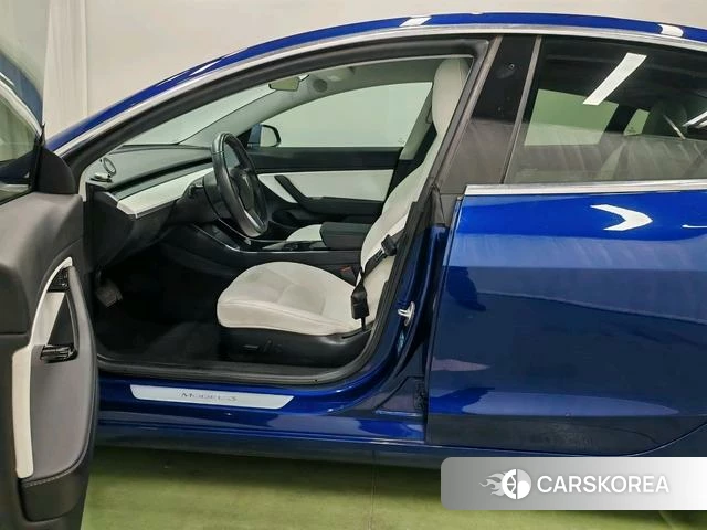 Tesla Model 3 (imported) 2019 Синий из Китая, фото 3