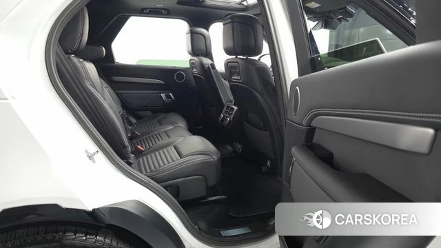 Land Rover Discovery 5 2023 Белый из Кореи, фото 3