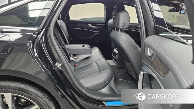 Audi A6 (C8) 2021 Черный из Кореи, фото 3