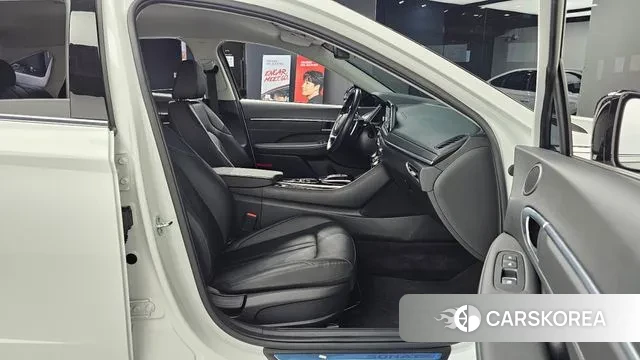 Hyundai Sonata (DN8) 2022 Белый из Кореи, фото 3