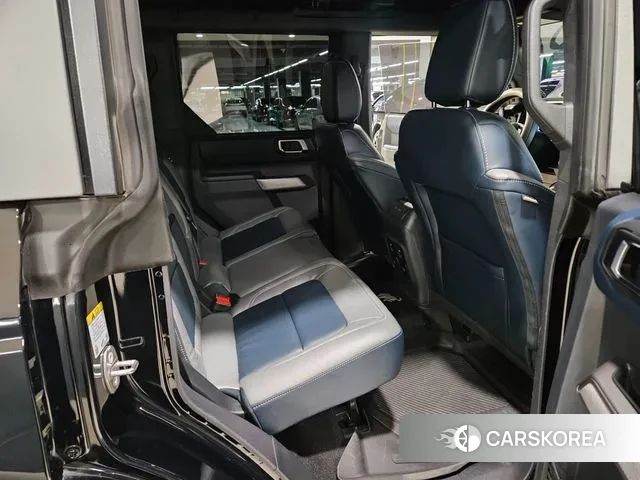 Ford Bronco 6th Generation 2023 Черный из Кореи, фото 3