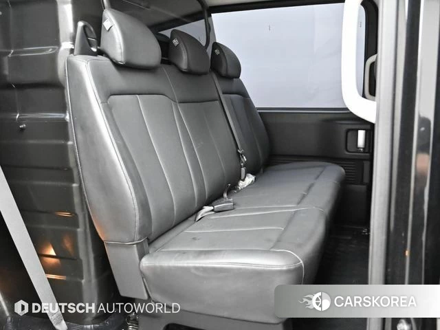 Hyundai Staria 2022 Черный из Кореи, фото 3