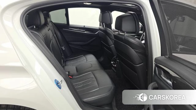 BMW 5 Series (G30) 2020 Белый из Кореи, фото 3