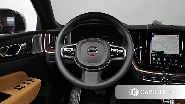 Volvo XC60 second Generation 2023 Серый из Кореи, фото 3