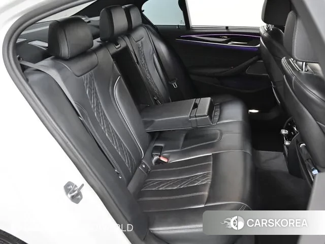 BMW 5 Series (G30) 2022 Белый из Кореи, фото 3