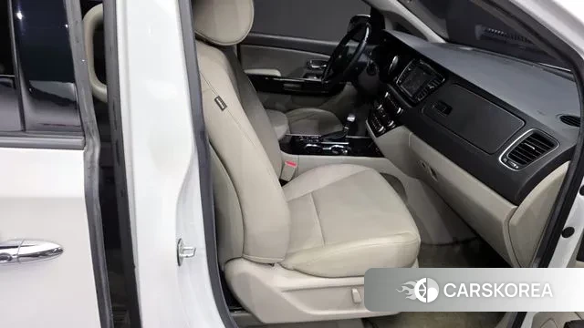 Kia The New Carnival 2018 Белый из Кореи, фото 3